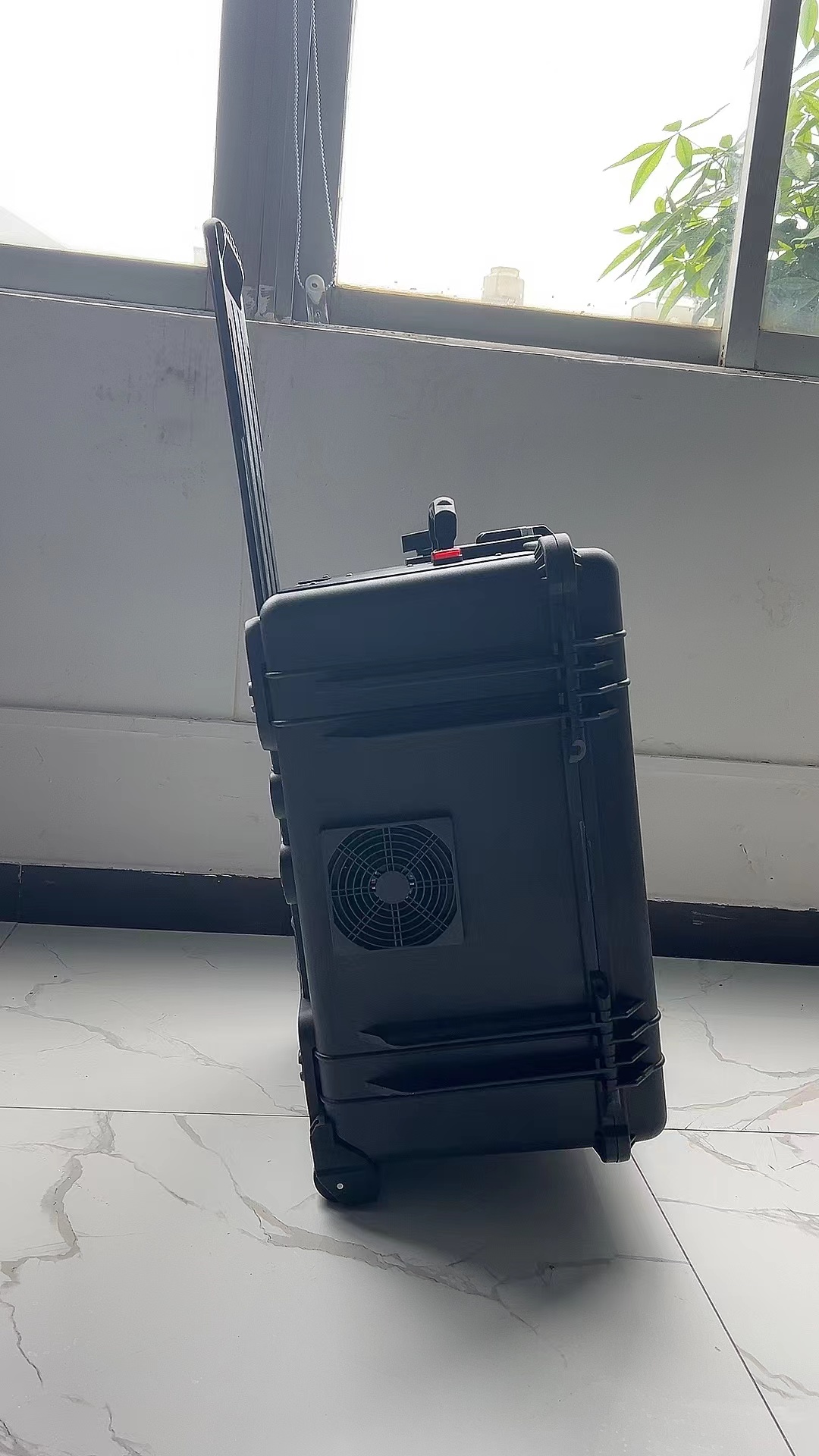 德城手拉箱型移动通信干扰器